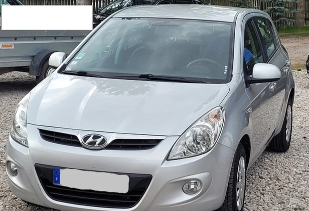 Hyundai i20 cena 9700 przebieg: 137000, rok produkcji 2010 z Kielce małe 191